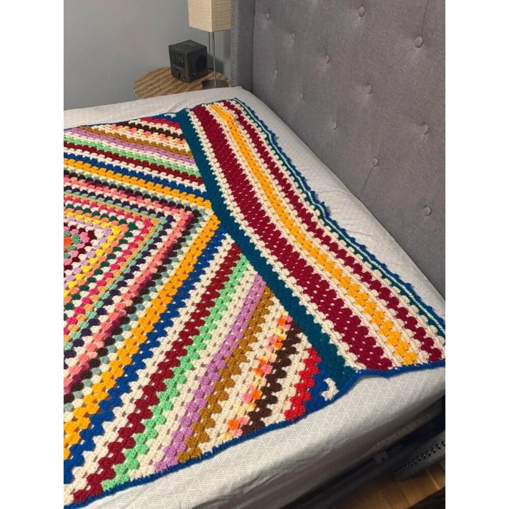 Vintage Multicolor Crochet Afghan 70x44 Granny Square Blanket Handmade Boho Thro - Picture 4 of 8